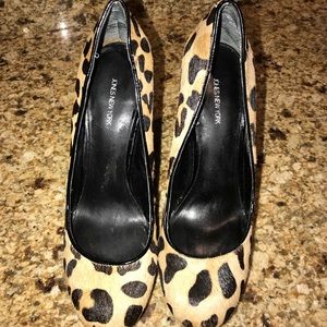Ladies Leopard Print Jones New York Heels size 7